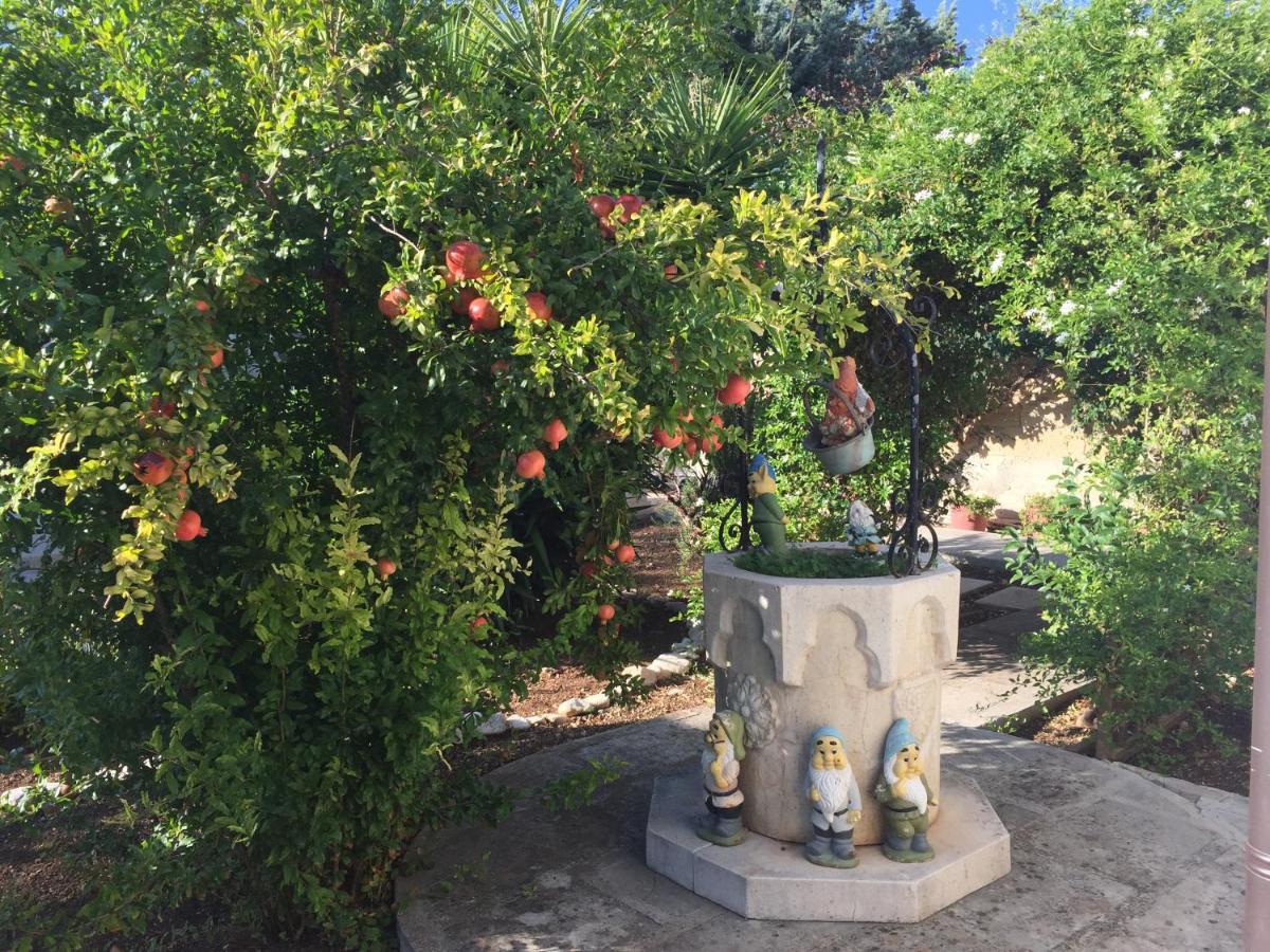 Il Giardino Della Foglia Otel Bari Dış mekan fotoğraf